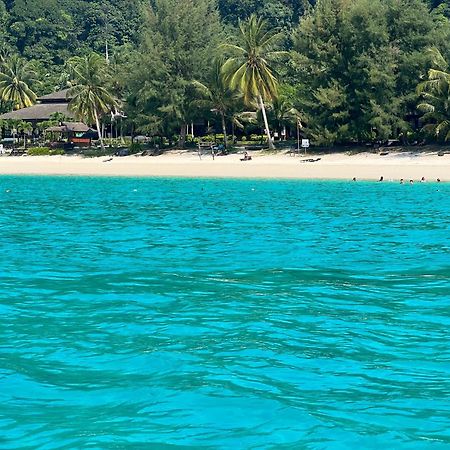 ホテル Perhentian Suria Kampong Pasir Petani エクステリア 写真