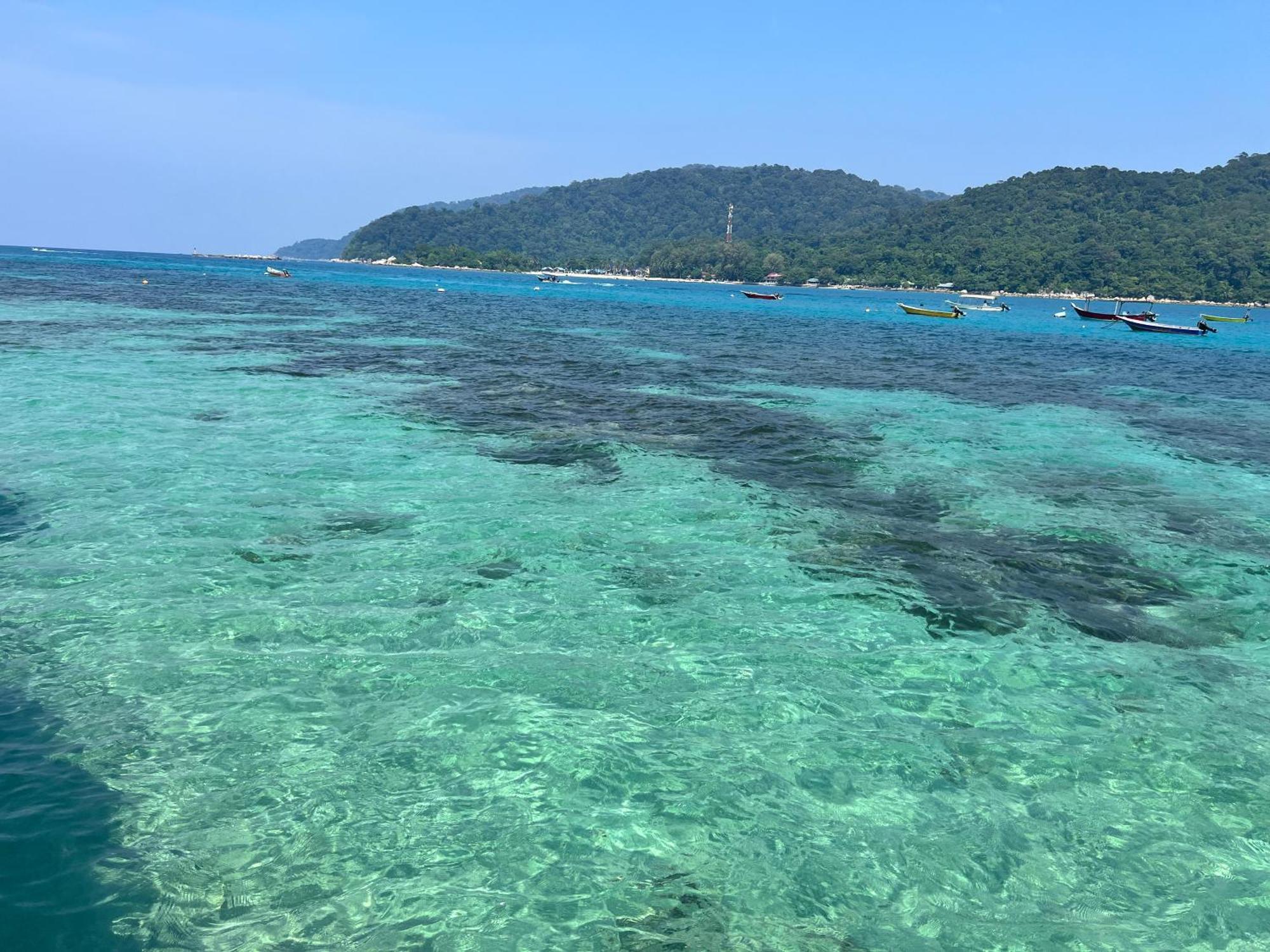 ホテル Perhentian Suria Kampong Pasir Petani エクステリア 写真